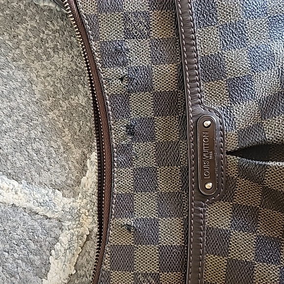 Louis Vuitton Bloomsbury Damier Ebene Crossbody Shoulder Bag - Picture 3 of 17